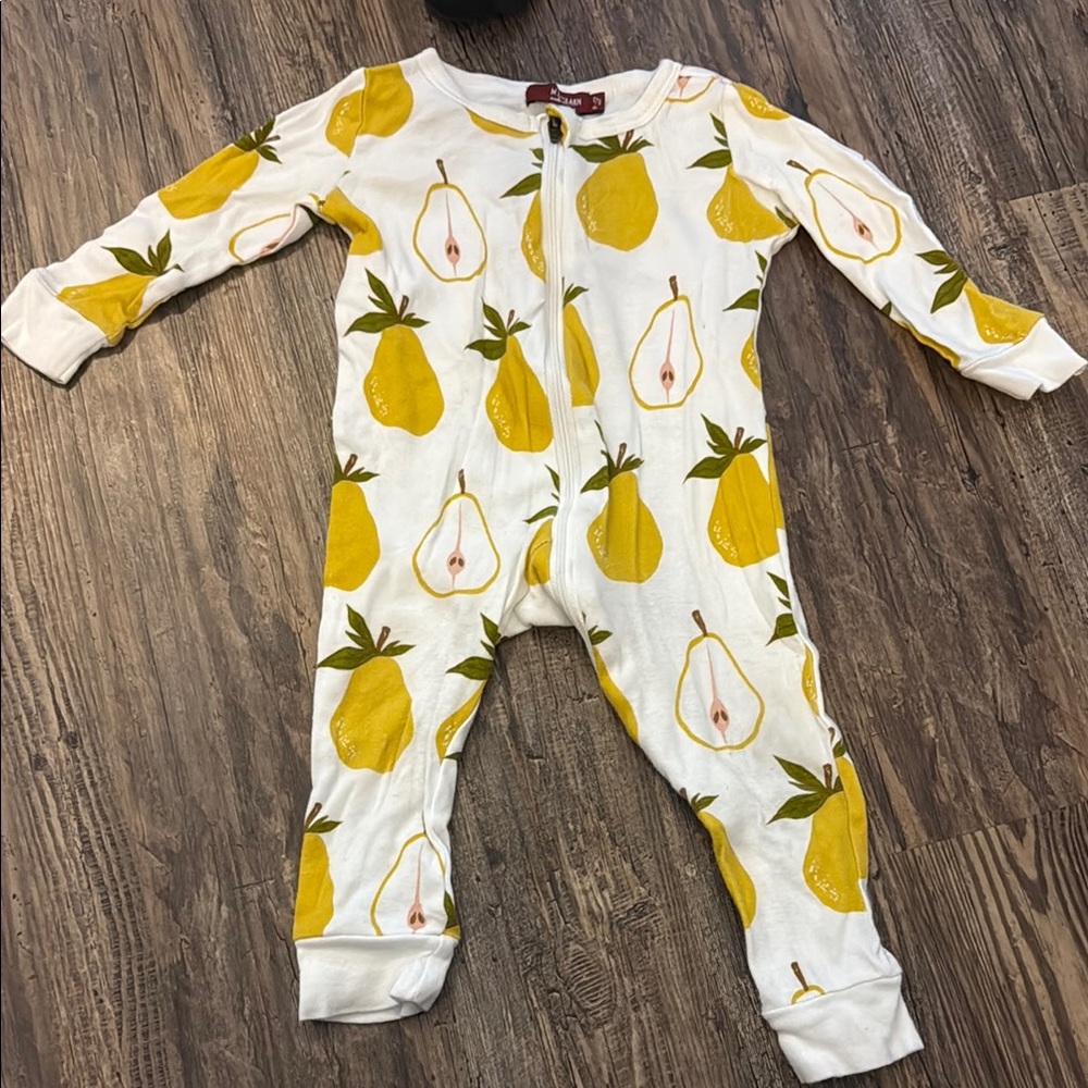 Milkbarn White and Yellow Footies with Pear Pattern